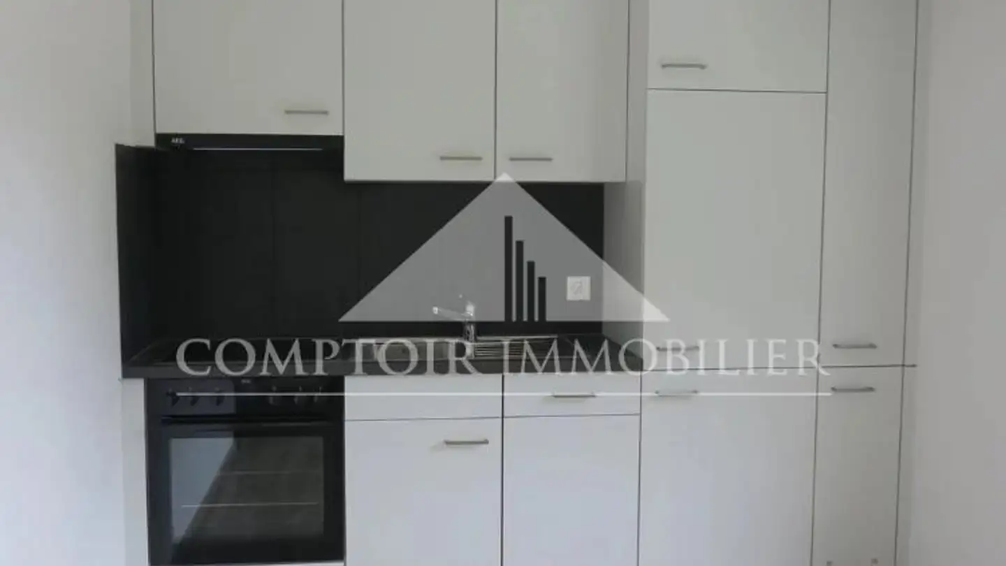 Apartment for rent - Rue Du Téléphérique 22, 3966 Chalais - Photo 4