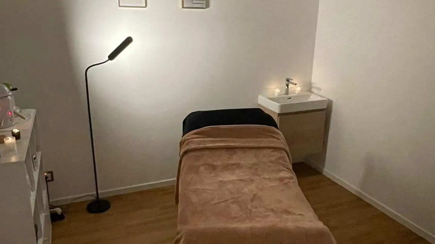 Negozio in affitto - Route De Saint-Julien 67, 1212 Grand-Lancy