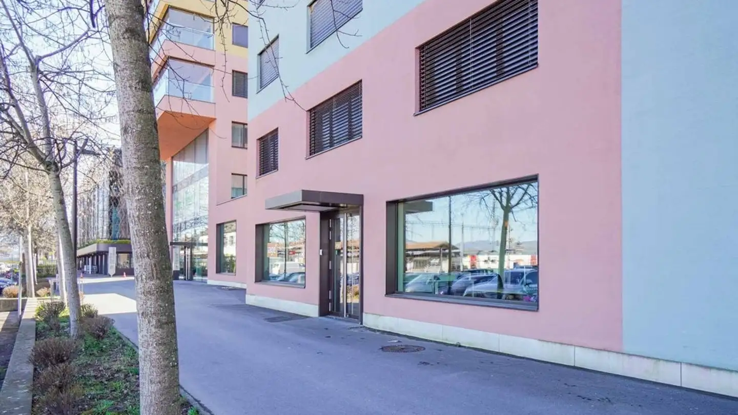 Shop for rent - Zentrum Staldenbach 13, 8808 Pfäffikon SZ - Photo 2