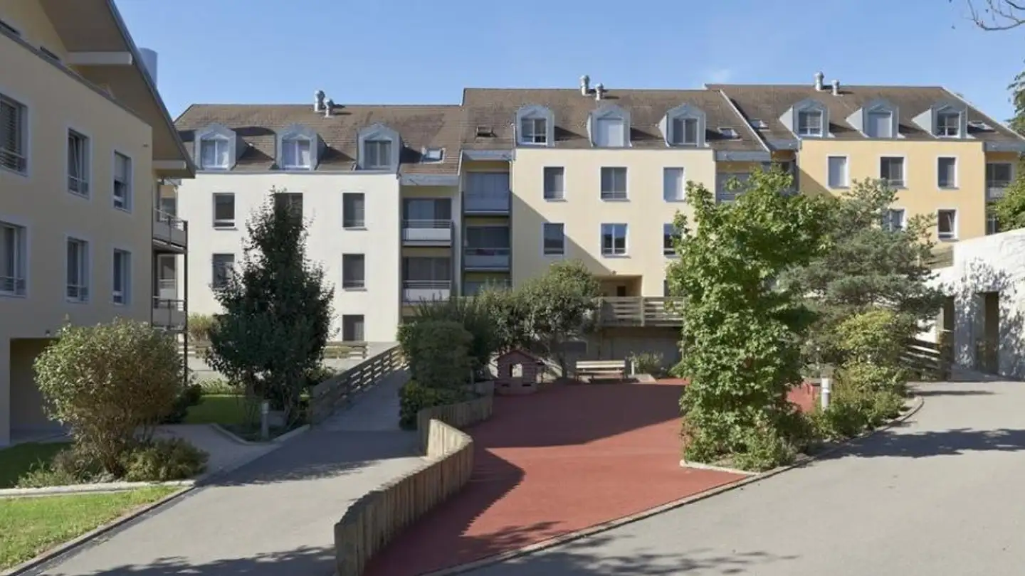 Dachgeschosswohnung mieten - Rue Des Fossés-Dessous 31, 1170 Aubonne