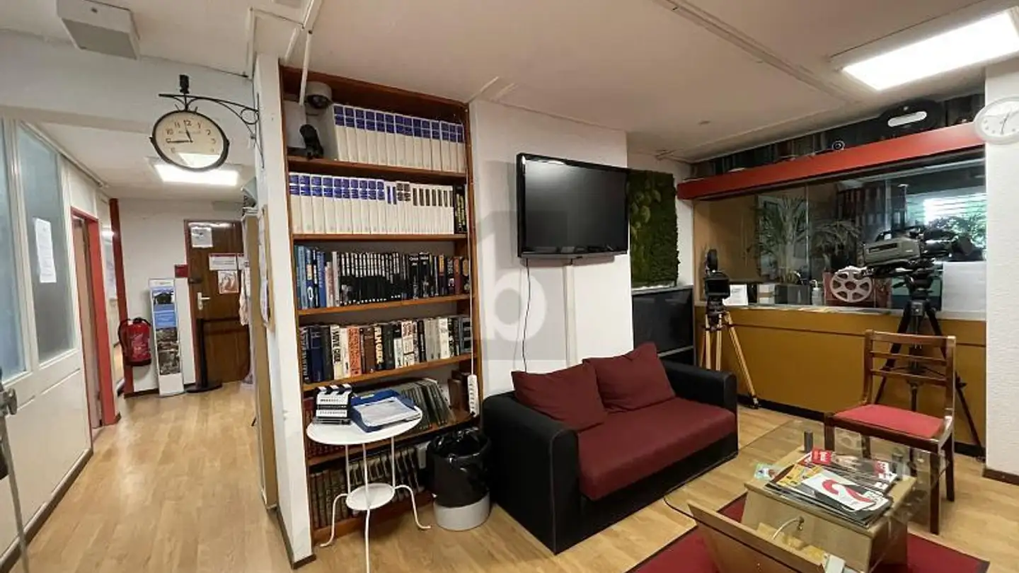 Commercial for rent - 1219 Le Lignon