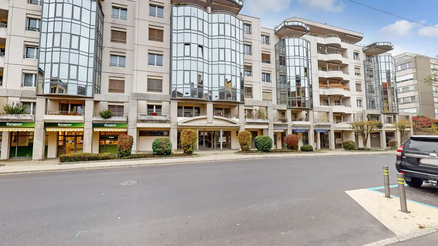 Indoor motorbike parking space for rent - Rue des Sablons, 2000 Neuchâtel