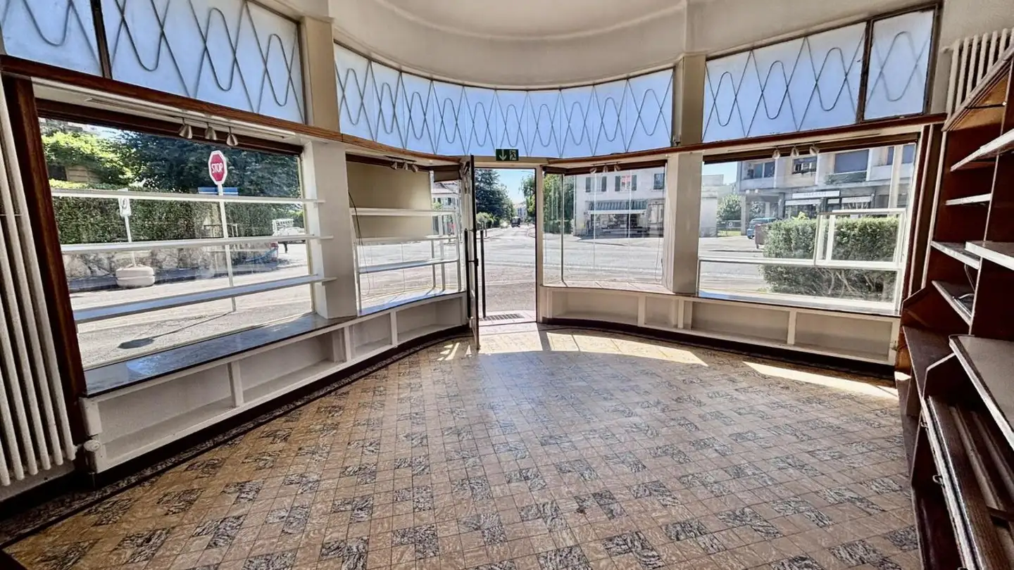 Commercial à louer - Rue Saint-Georges 2, 1400 Yverdon-les-Bains
