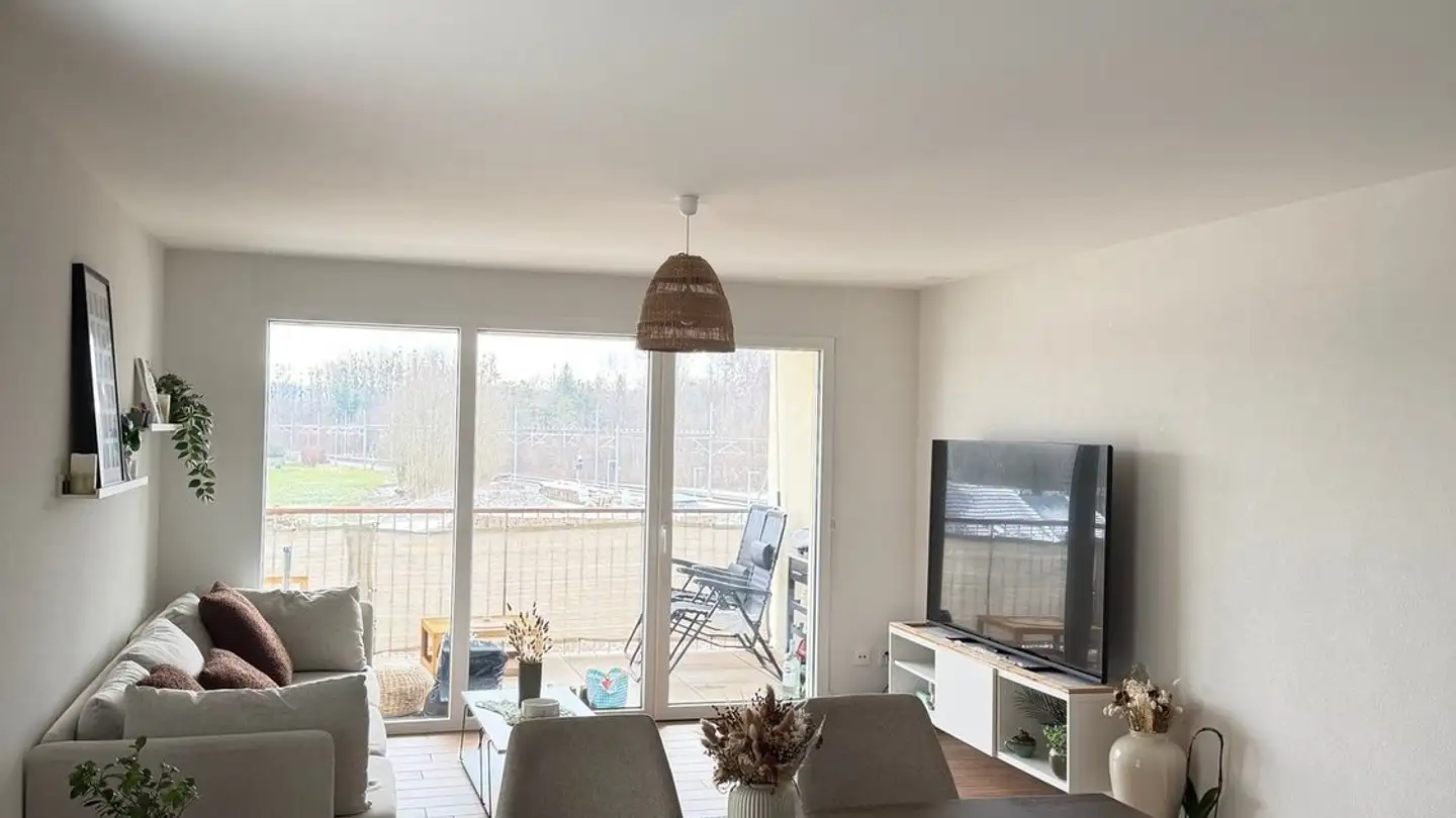 Apartment for rent - 1786 Sugiez