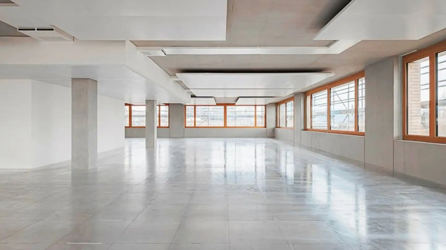 Commercial for rent - Avenue De Malley, 1020 Renens VD