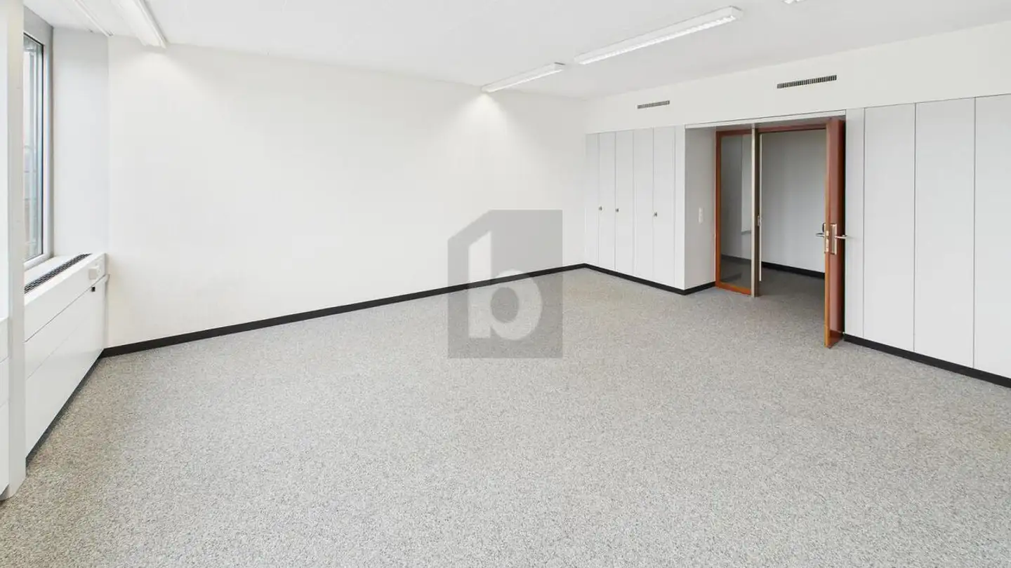 Bureau à louer - 4900 Langenthal - Photo 2