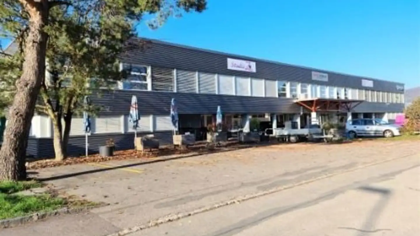 Commercial à louer - Rue Saint-Georges 6, 2800 Delémont