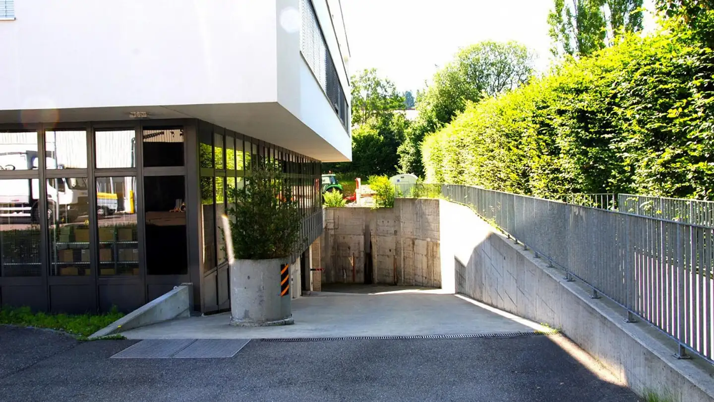 Office space for rent - Industriestrasse 8, 8618 Oetwil am See - Photo 4