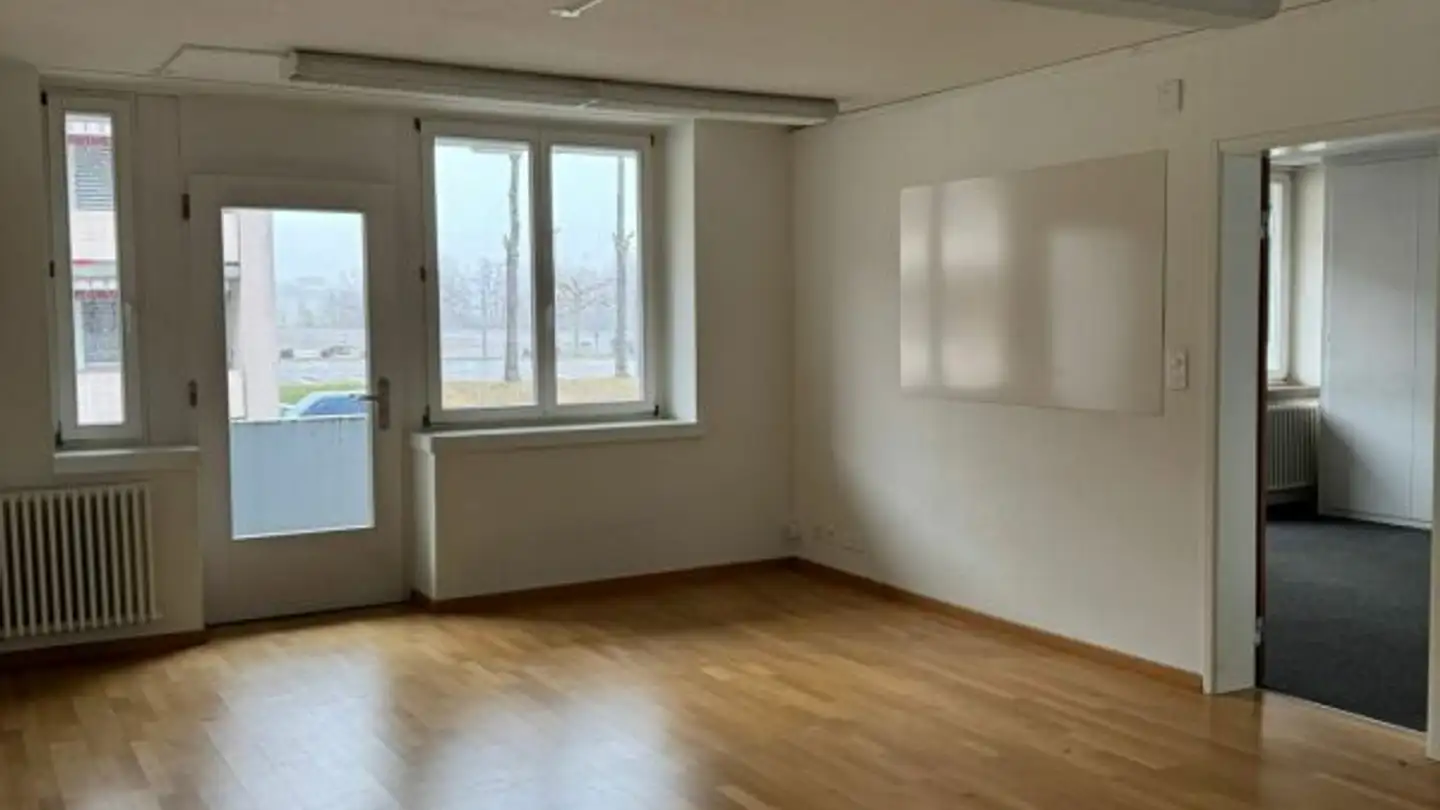 Gewerbe mieten - Rapperswilerstrasse 41, 8620 Wetzikon ZH - Foto 3