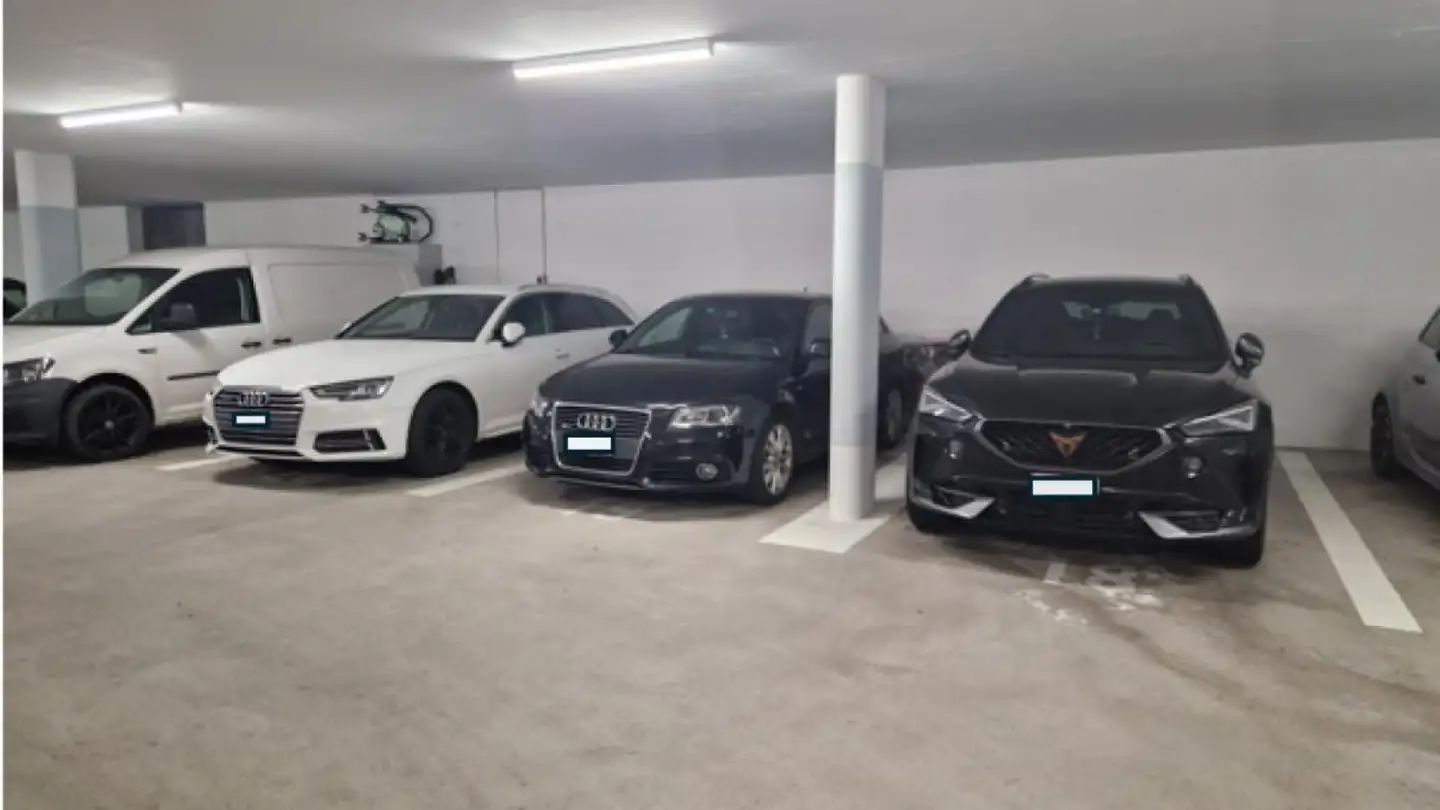 Place de parking souterraine à louer - Industrieweg 8, 8887 Mels - Photo 2