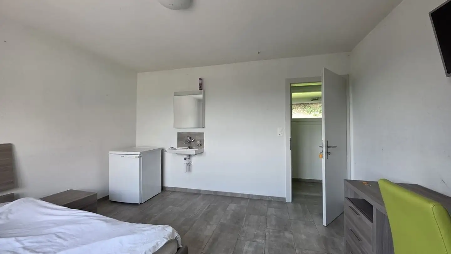 Zimmer mieten - Rue de la Maigroge 12, 2072 St-Blaise - Foto 2