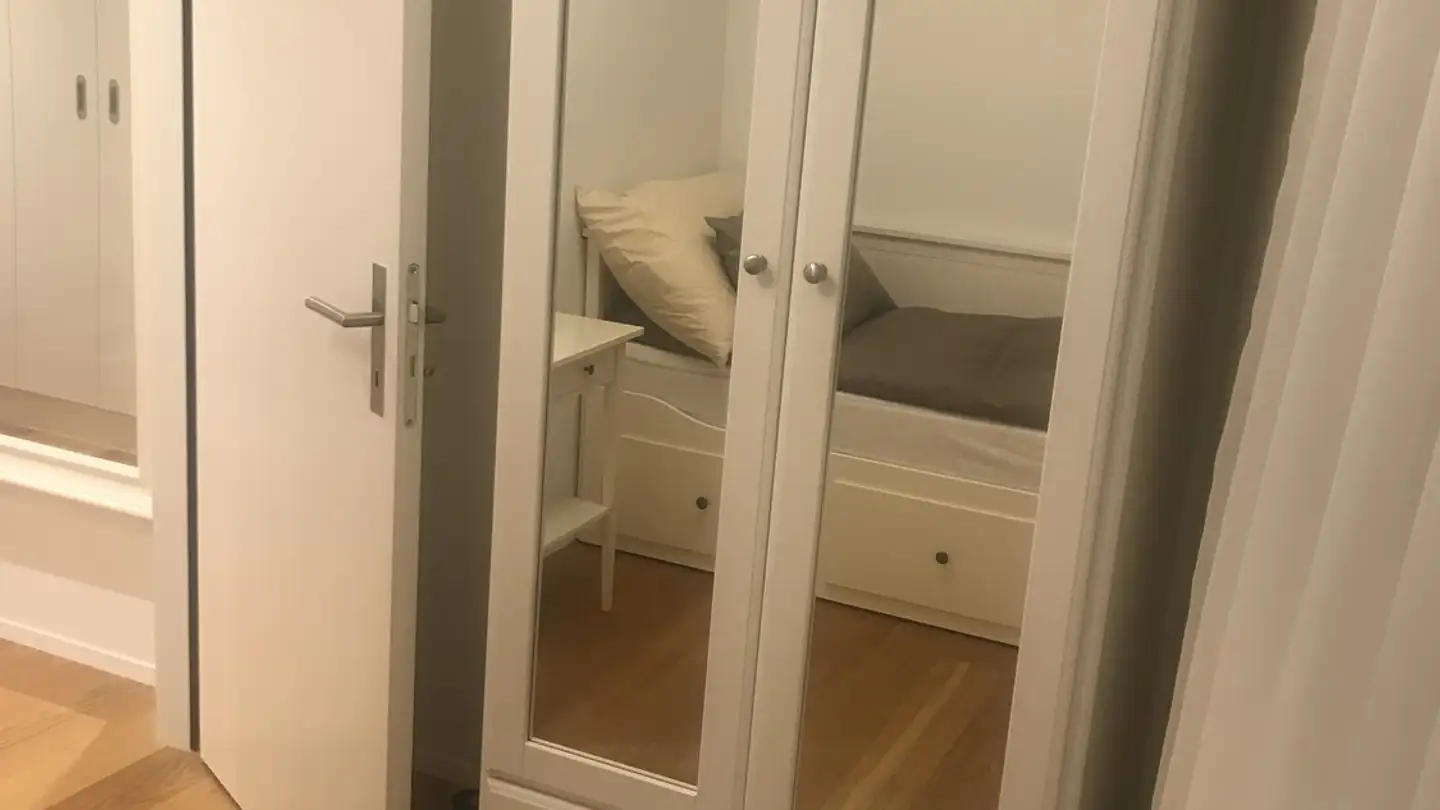 Single room for rent - Dorfplatz 3, 8832 Wollerau - Photo 2