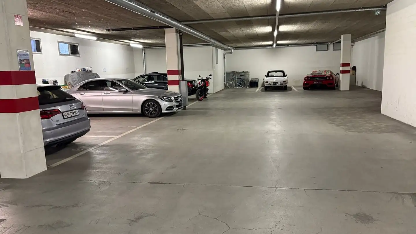Tiefgaragenstellplatz mieten - Schachenstrasse 10a, 6020 Emmenbrücke