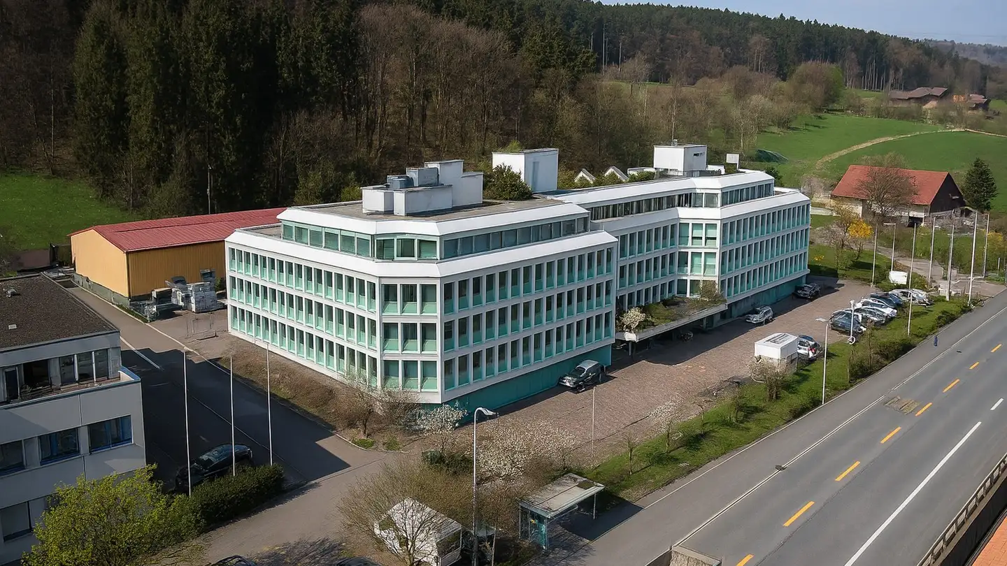 Gewerbe mieten - 8117 Fällanden - Foto 2