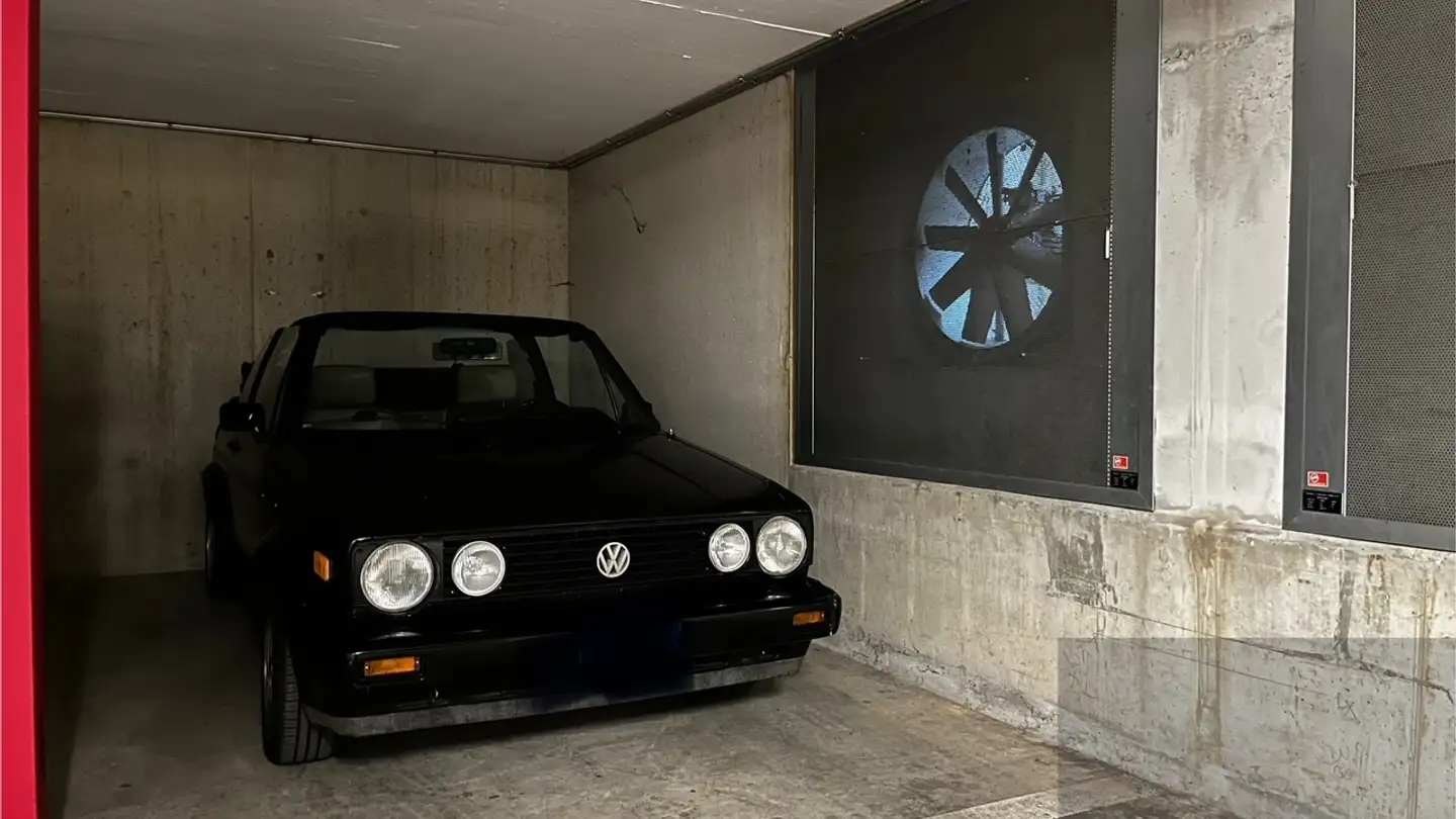 Underground parking space for rent - 1203 Genève - Photo 2