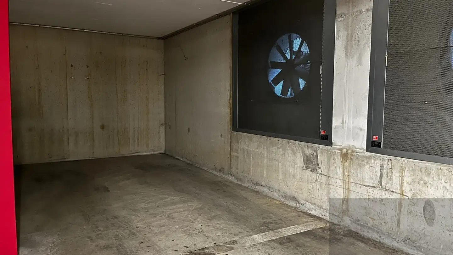 Underground parking space for rent - 1203 Genève