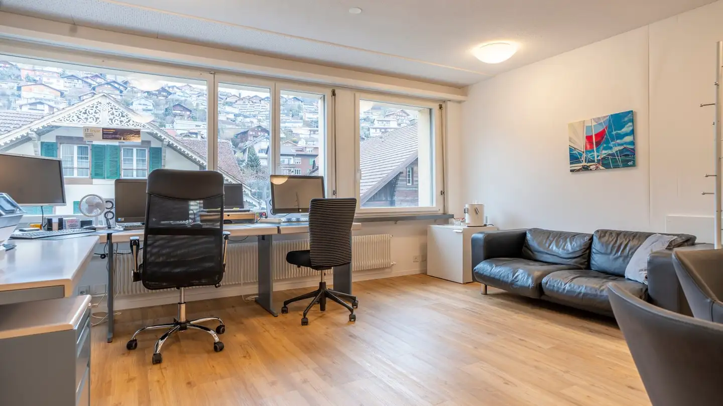 Bürofläche mieten - Staatsstrasse 4, 3653 Oberhofen am Thunersee