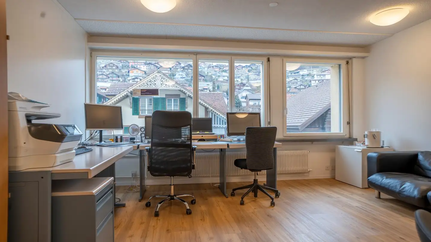 Bürofläche mieten - Staatsstrasse 4, 3653 Oberhofen am Thunersee - Foto 3