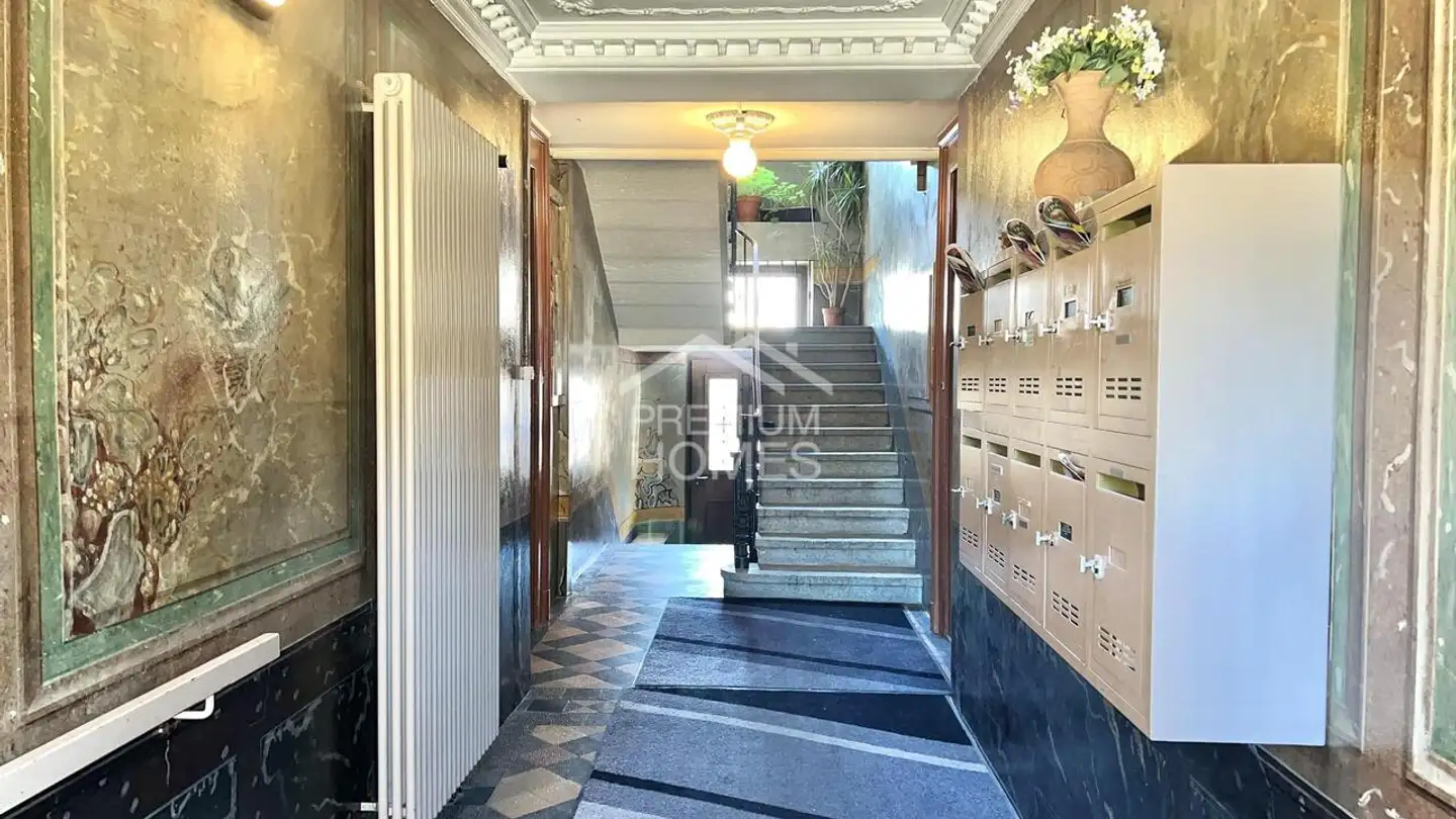 Casa grotta in vendita - 2300 La Chaux-de-Fonds