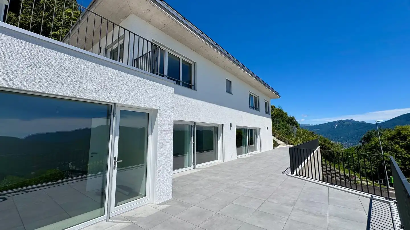 Villa in vendita - Via Quadrella 22, 6936 Cademario