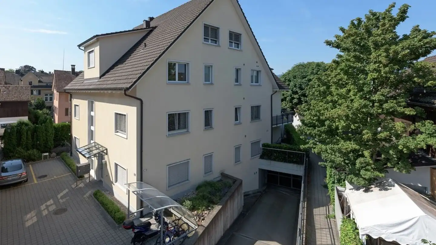 Underground parking space for rent - Seestrasse 22a, 8703 Erlenbach ZH