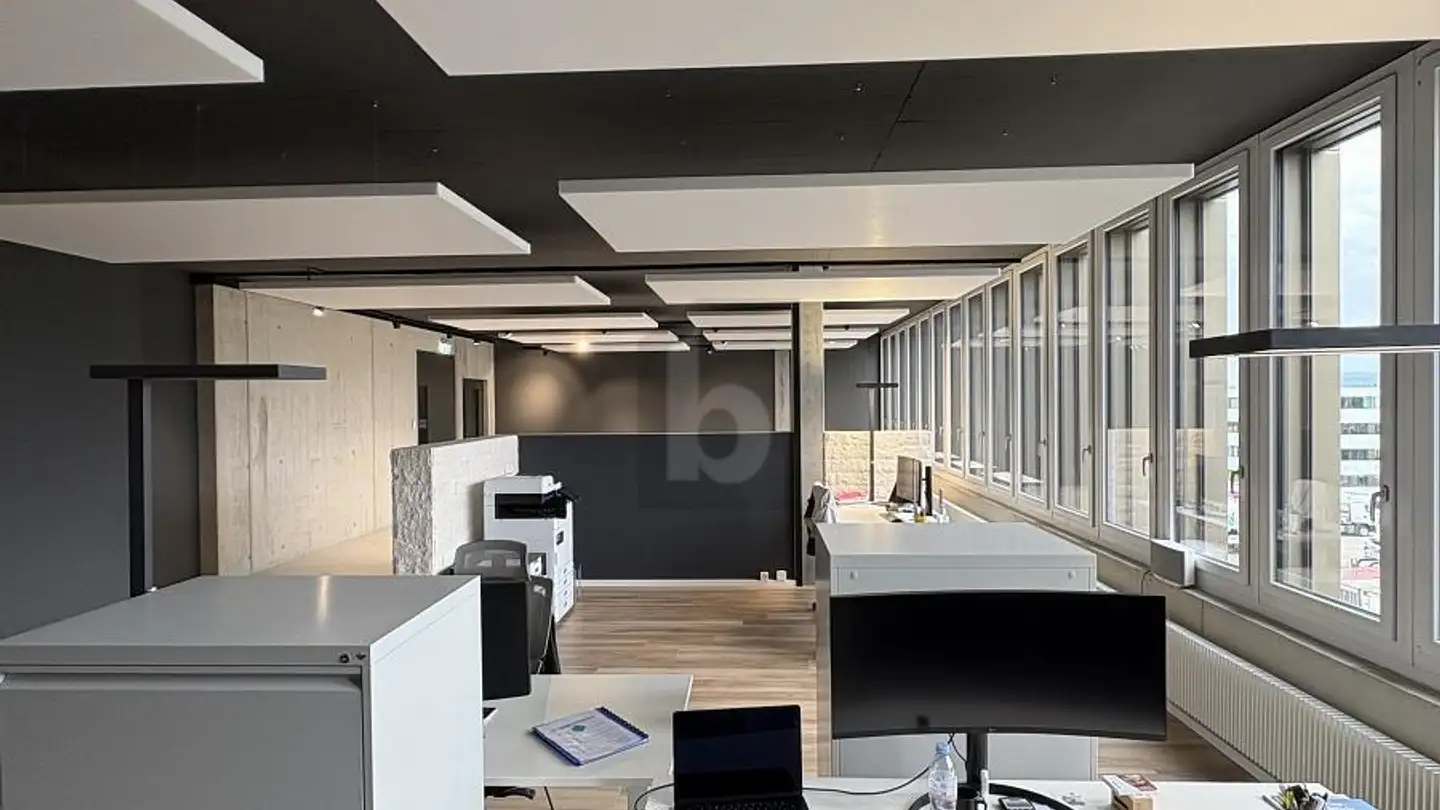 Office space for rent - 6023 Rothenburg - Photo 4