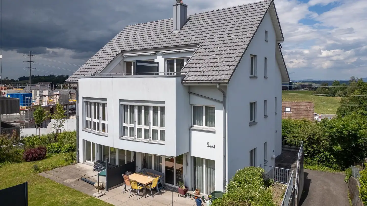 Semi-detached house for sale - 8833 Samstagern