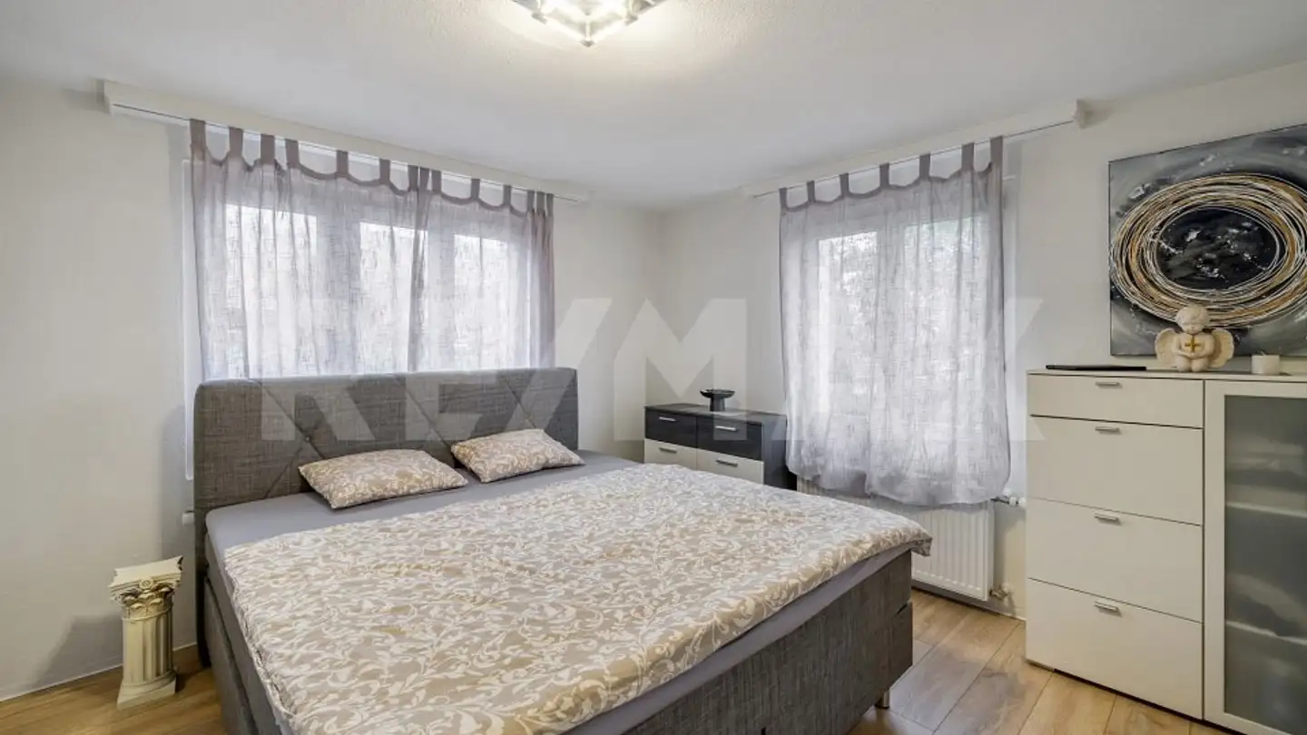 Edificio residenziale in vendita - Kantonsstrasse 7, 8854 Galgenen - Foto 4