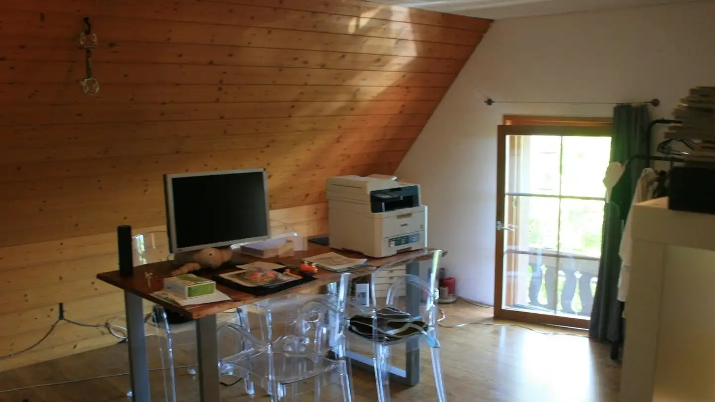 Dachgeschosswohnung mieten - Brüggelbachstrasse 48, 3176 Neuenegg - Foto 4