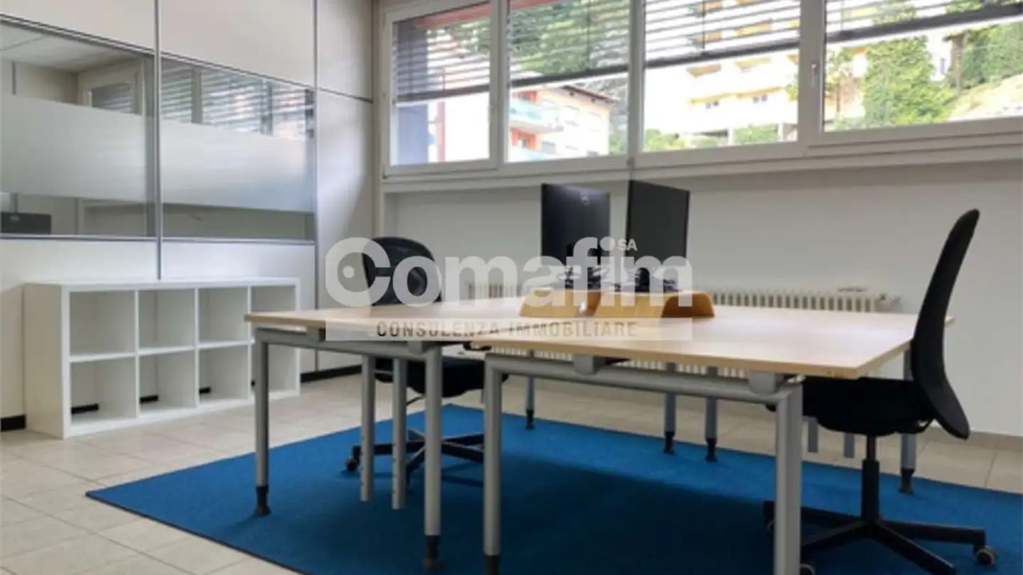 Spazio ufficio in affitto - Via Industria 79, 6987 Caslano - Photo 2