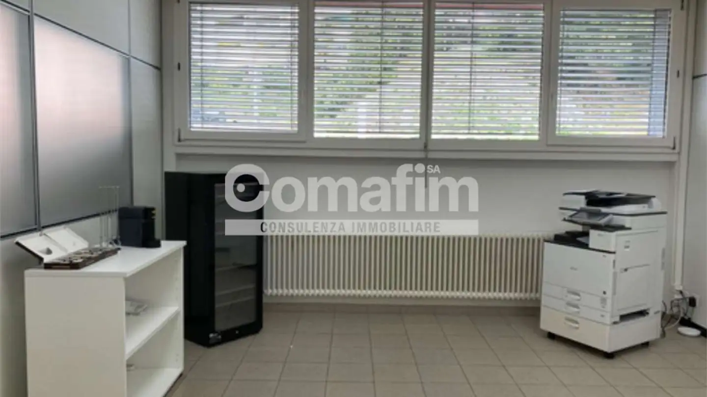 Spazio ufficio in affitto - Via Industria 79, 6987 Caslano - Photo 4