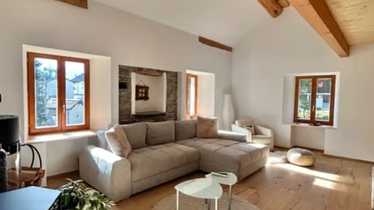 Single house for sale - 6565 S. Bernardino