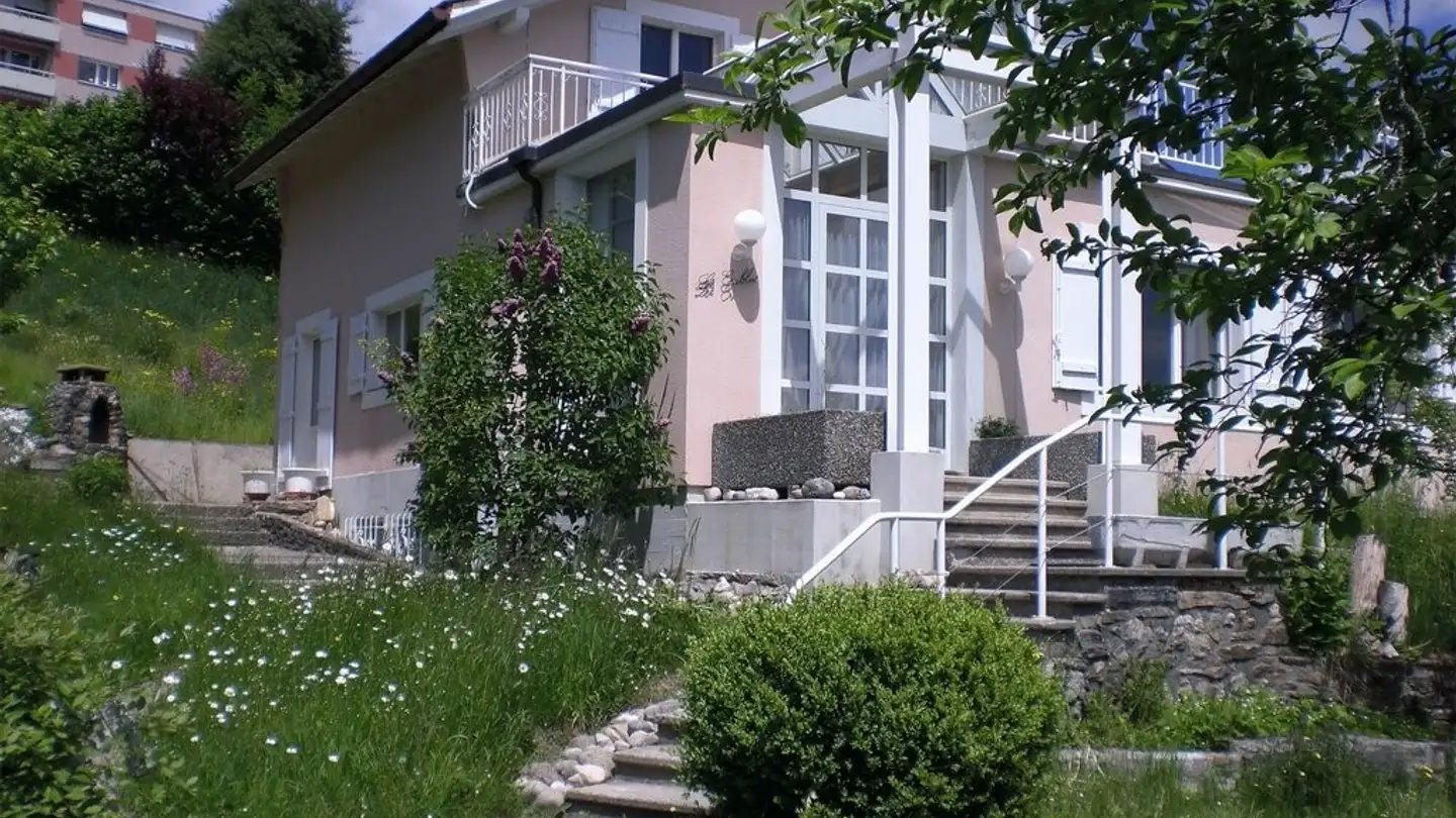 Single house for rent - Rue Des 22-Cantons 38, 2300 La Chaux-de-Fonds