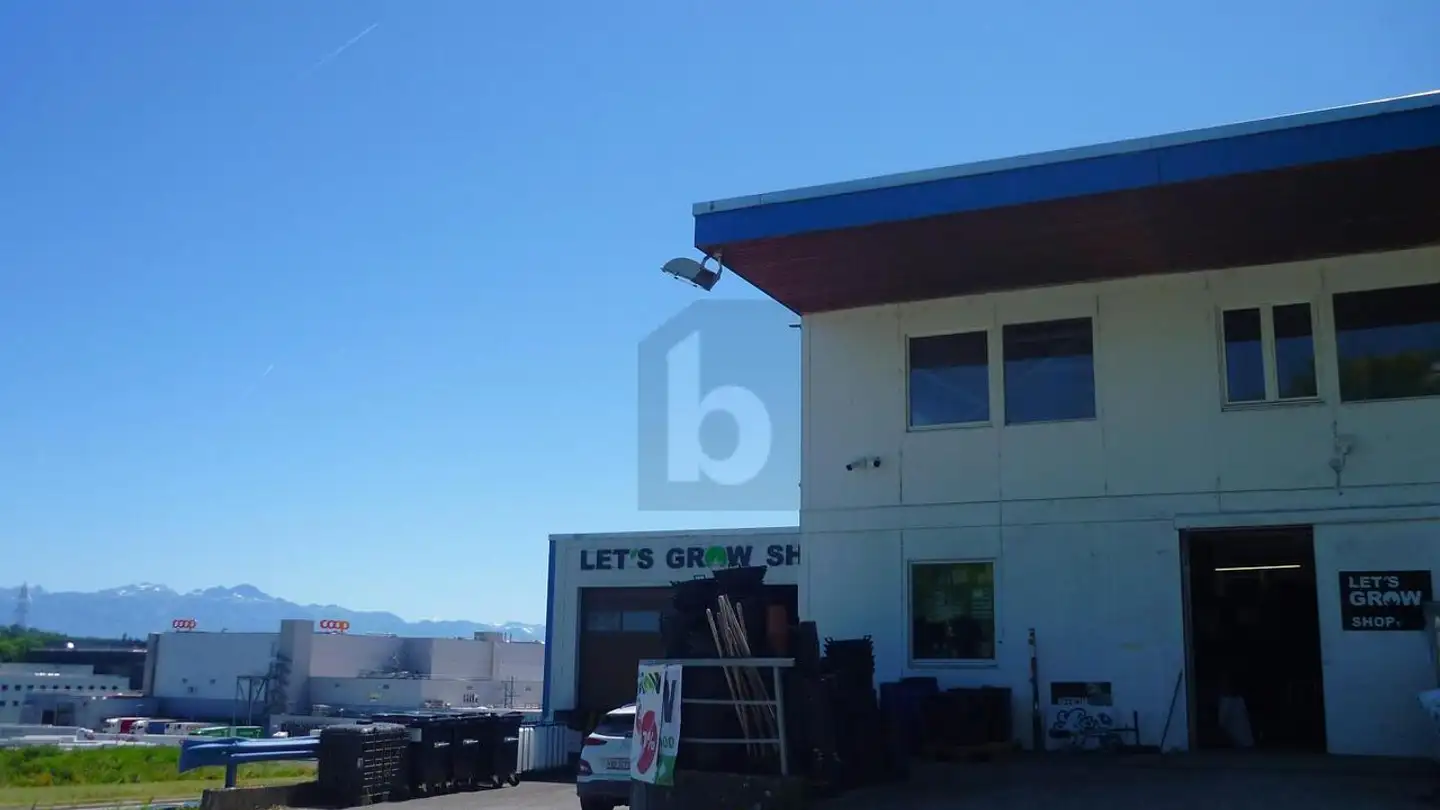 Industrial property for rent - 1123 Aclens - Photo 3