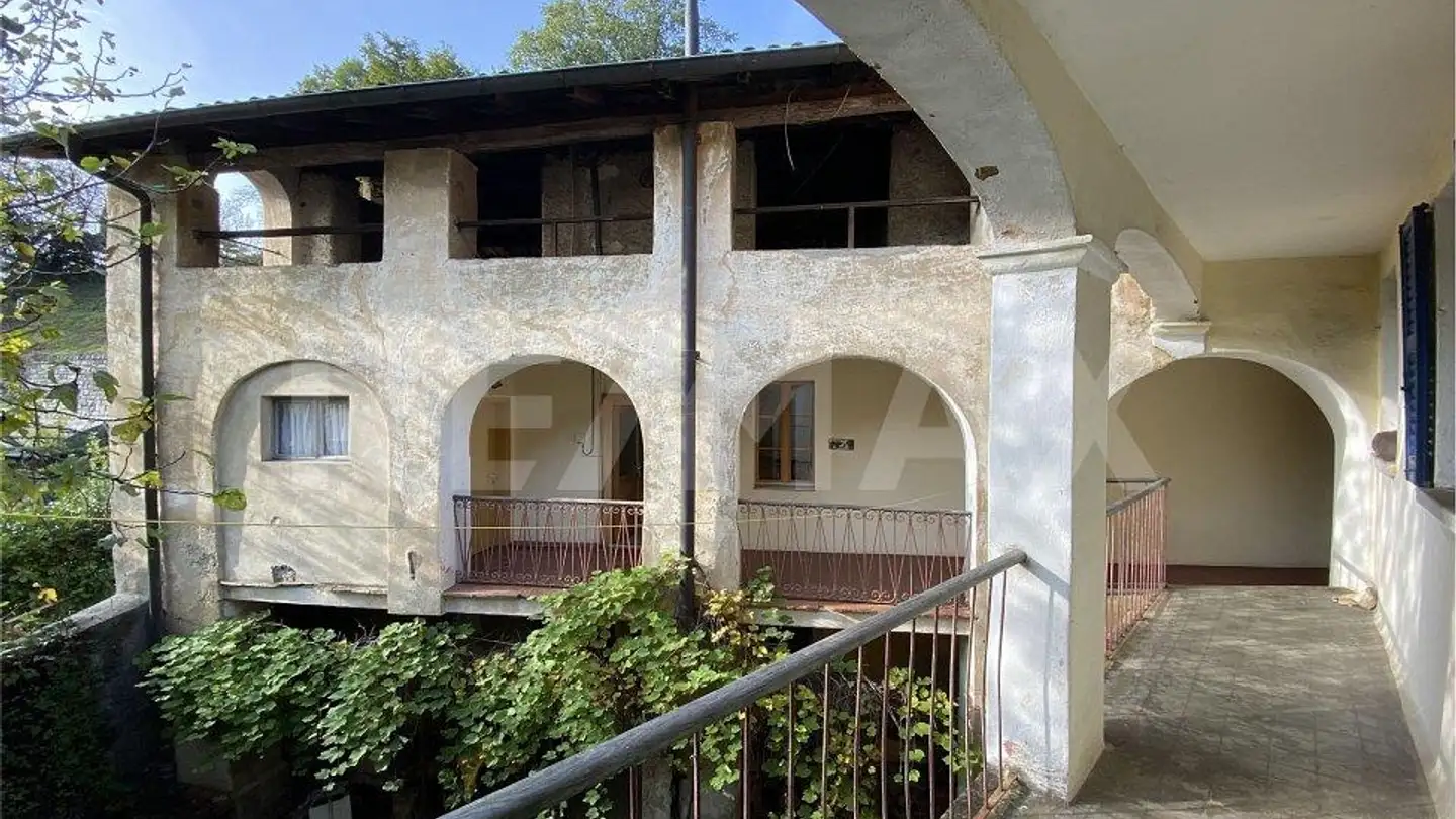 Einfamilienhaus kaufen - 6913 Carabbia