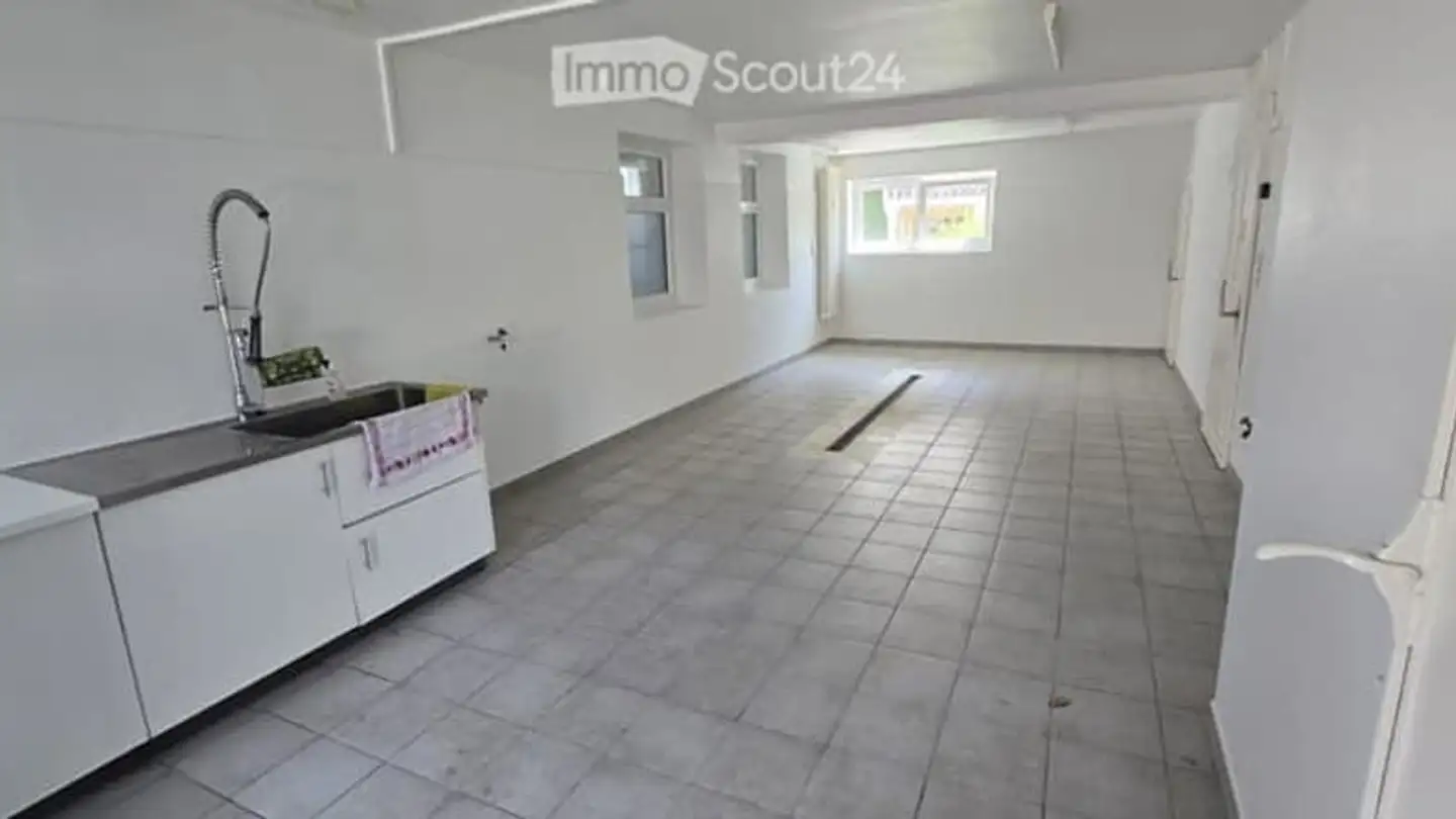 Gewerbe mieten - Grand-Rue 32a, 2108 Couvet