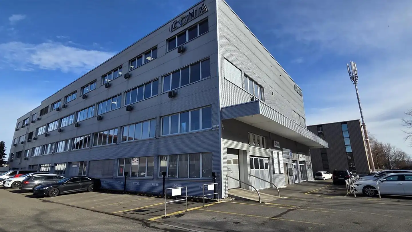 Bureau à louer - Schwerzistrasse 6, 8807 Freienbach