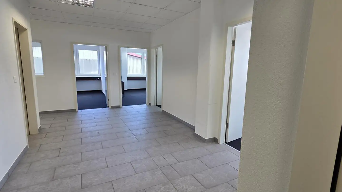 Bureau à louer - Schwerzistrasse 6, 8807 Freienbach - Photo 3