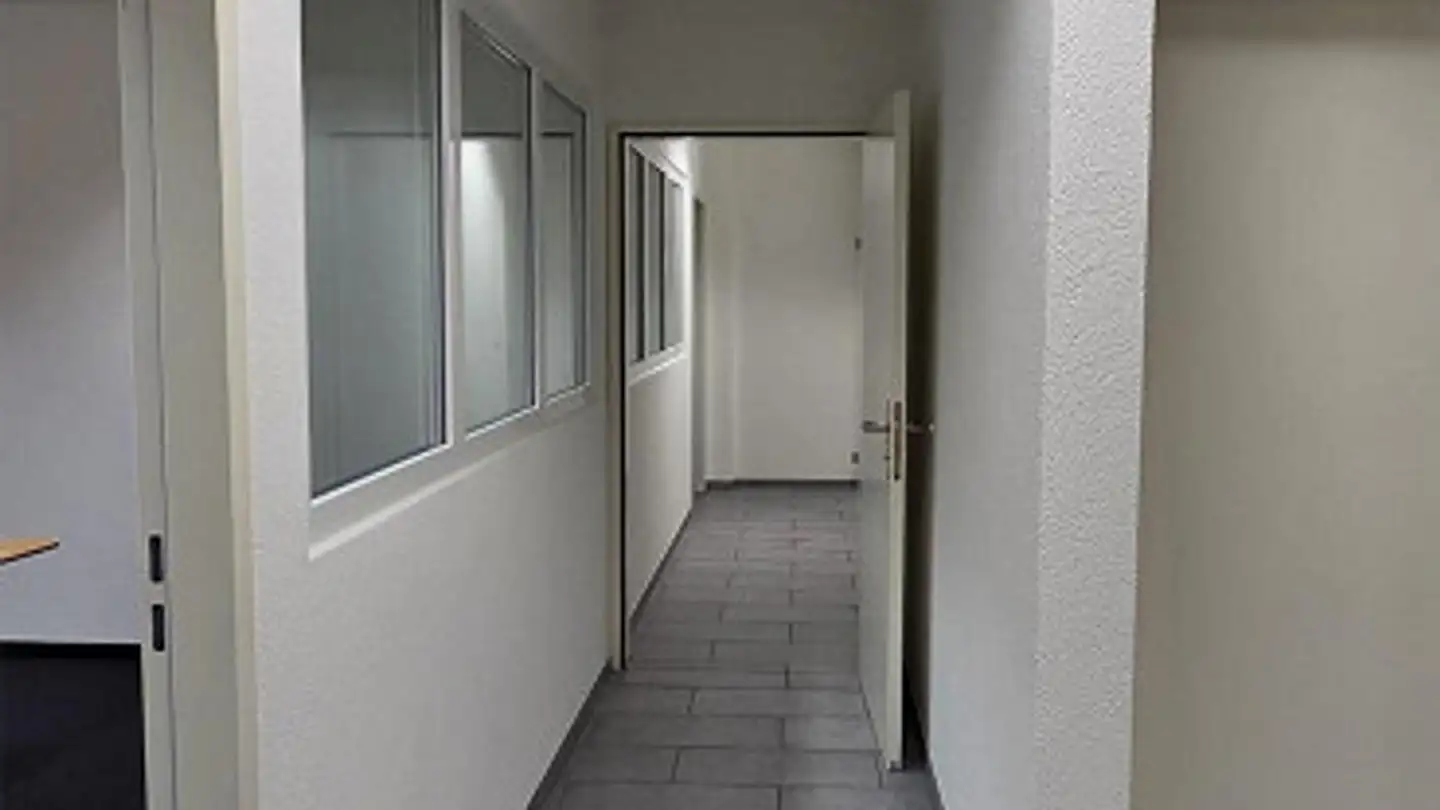 Bureau à louer - Schwerzistrasse 6, 8807 Freienbach - Photo 4