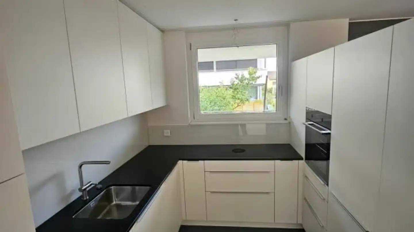 Row house for rent - Lohweg 1b, 4107 Ettingen