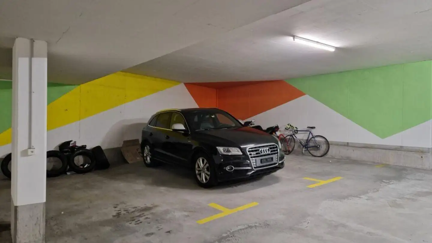 Parcheggio esterno in affitto - Platz 9, 8887 Mels