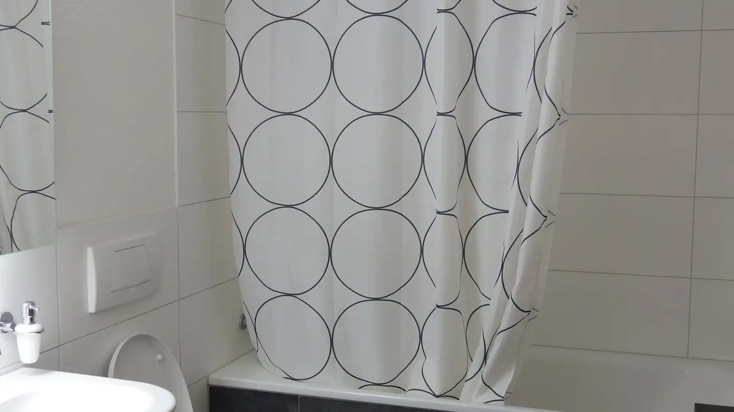 Wohnung mieten - Dorfstrasse 45, 3182 Ueberstorf - Foto 3