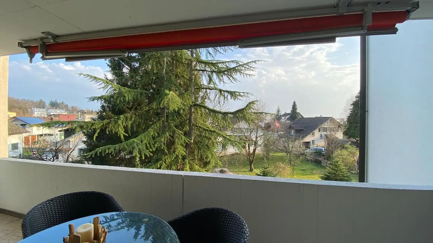 Wohnung mieten - Sonnenhofstrasse 6, 8340 Hinwil - Foto 2