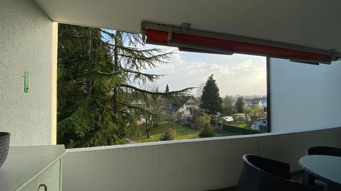 Wohnung mieten - Sonnenhofstrasse 6, 8340 Hinwil - Foto 3