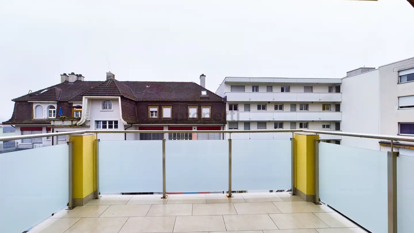 Attique à louer - 2540 Grenchen - Photo 4