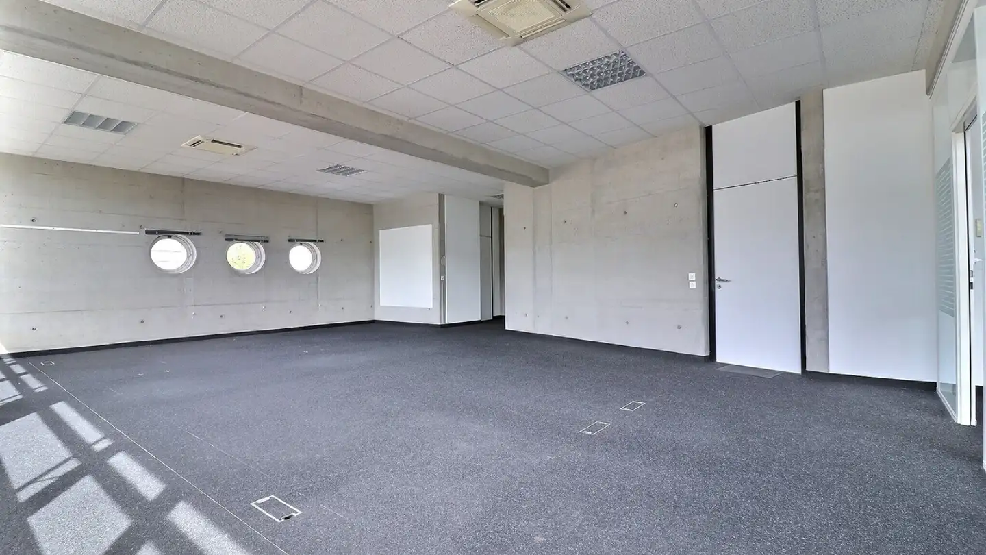 Geschäft mieten - Route André-Piller 43, 1720 Corminboeuf - Foto 3