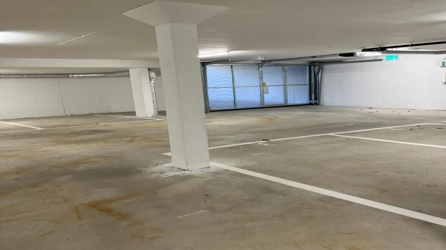 Place de parking extérieure à louer - Bahnhofstrasse 27, 4402 Frenkendorf - Photo 3