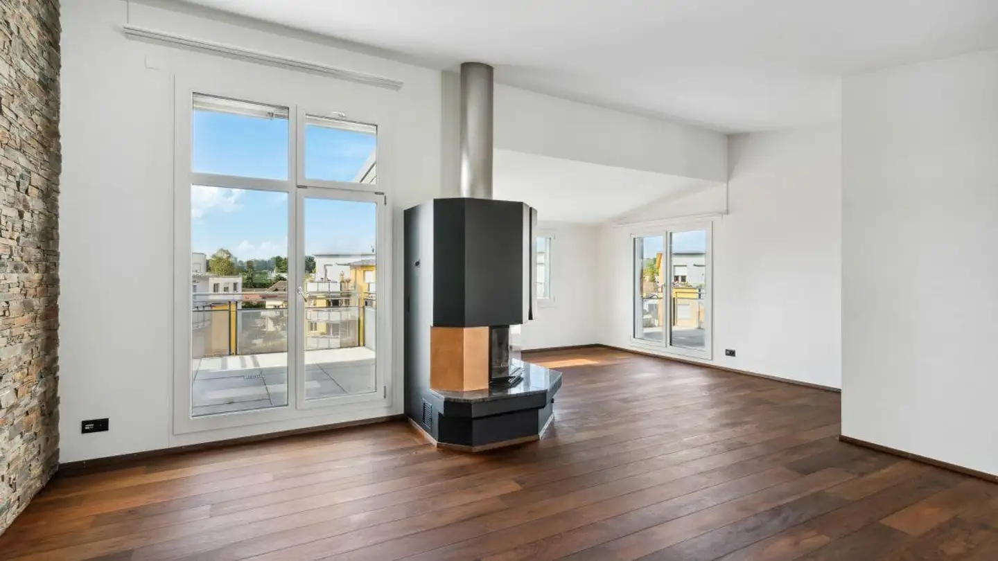 Attique à louer - Wangenstrasse 61, 8600 Dübendorf