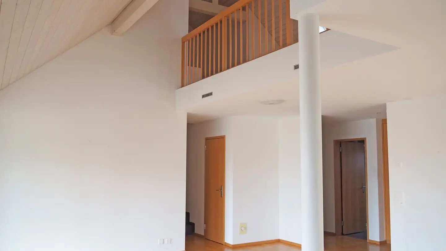 Dachgeschosswohnung mieten - Steinackerstrasse 2, 8450 Andelfingen - Foto 4