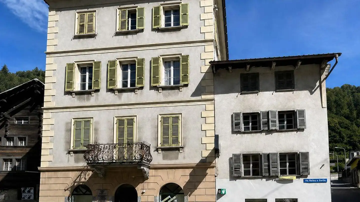 Immeuble mixte à vendre - 6760 Faido